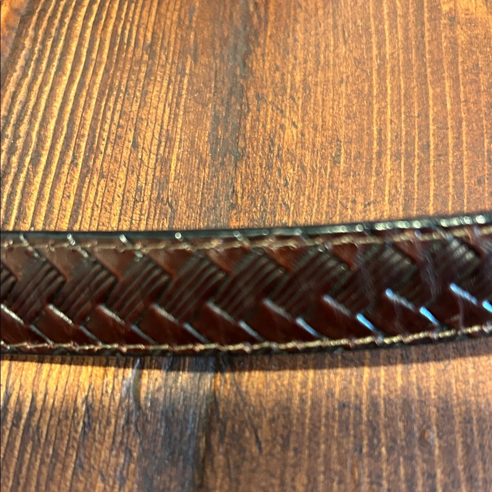 Vintage Reversible black/ brown Leather Belt with Silver-Tone Celtic Buckle - Picture 4 of 4
